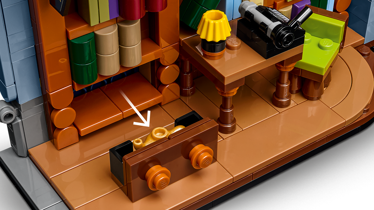 LEGO Icons Bookstore: Book Nook 11379 Building Toy