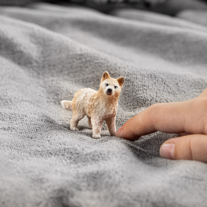 Schleich Realistic Arctic Wolf Cub Figurine detailed Wildlife Animal Toy