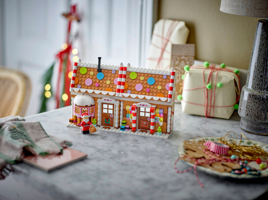 LEGO Festive Gingerbread House 40809 Building Toy Set