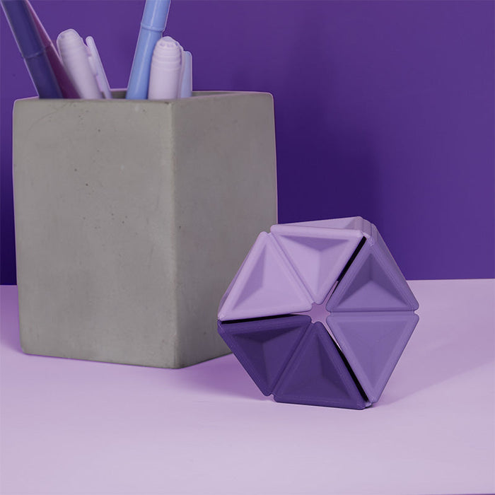 https://cdn.shopify.com/s/files/1/1755/2561/files/FlexagonPurple_Desk_af9775ab-23b6-43d6-bbd2-e521187f2fef.jpg?v=1771363792