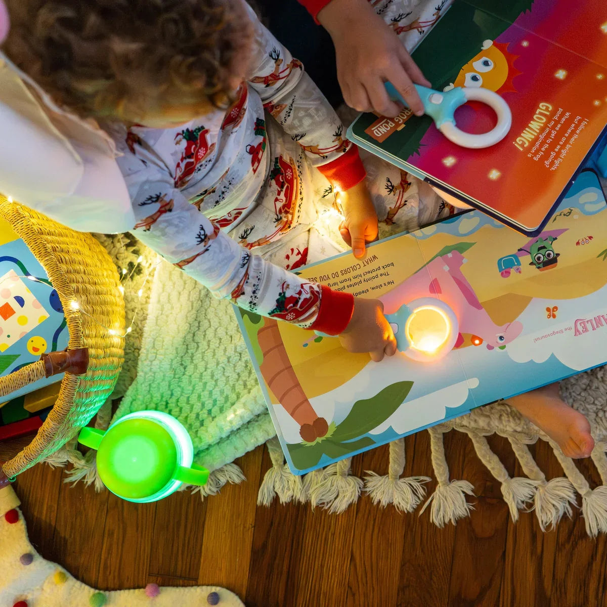 Glo Pals Light Up Library Interactive Book Pippa's Prehistoric Pals