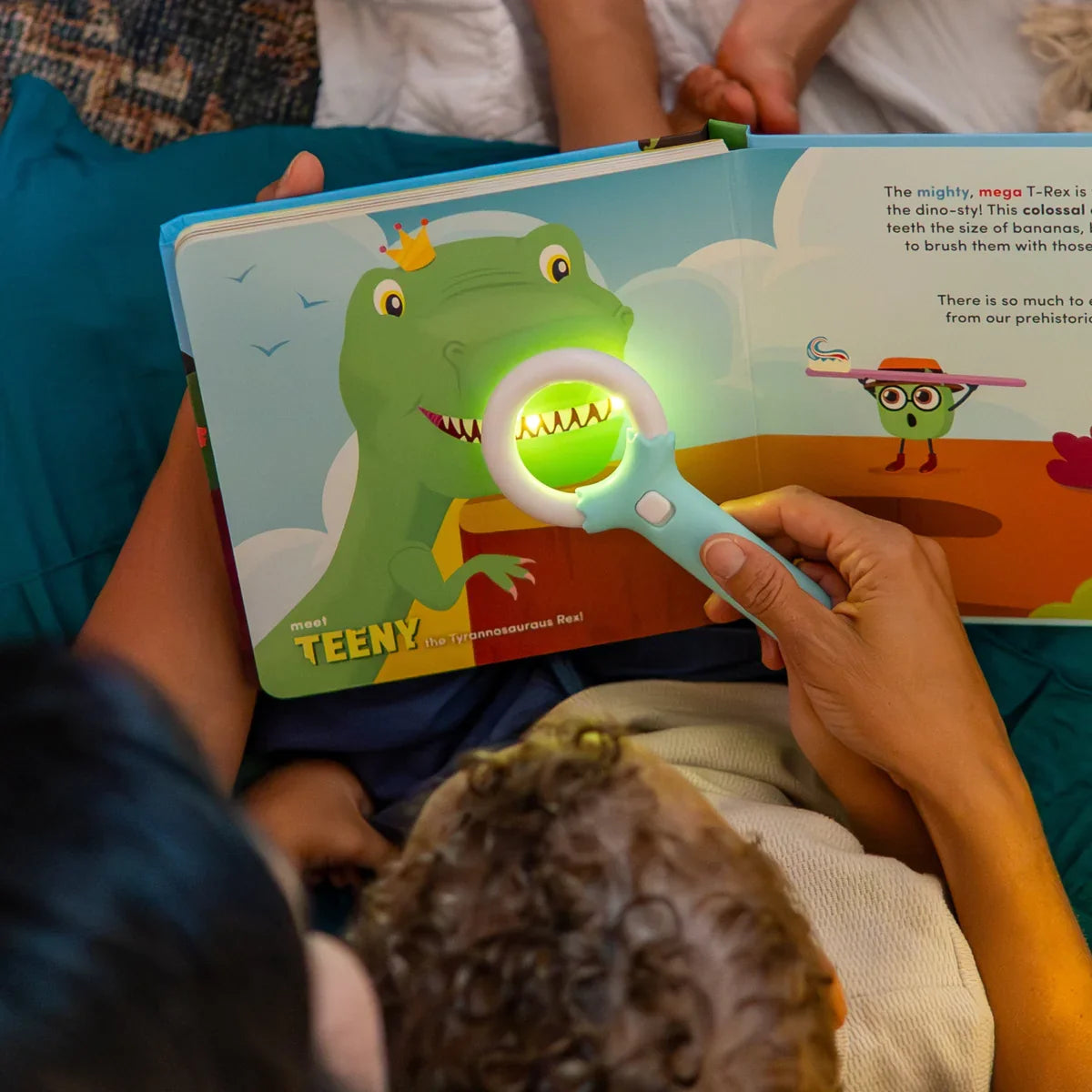 Glo Pals Light Up Library Interactive Book Pippa's Prehistoric Pals
