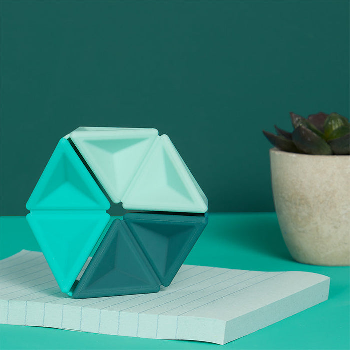 https://cdn.shopify.com/s/files/1/1755/2561/files/Pivot_Green_Desk_ca1d654a-1d19-4e13-91ce-d495d38c15b0.jpg?v=1772038236
