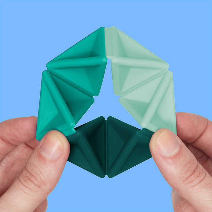 https://cdn.shopify.com/s/files/1/1755/2561/files/Pivot_Green_TwoHands_6fbf8684-b417-48b2-a29a-ce668cc0ac6f.jpg?v=1772038236