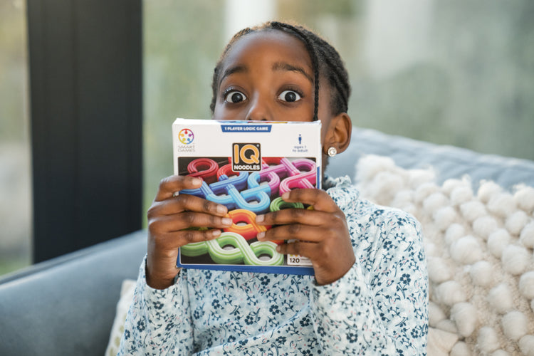 SmartGames IQ Noodles - A Travel Friendly Logic Puzzle for Ages 7+