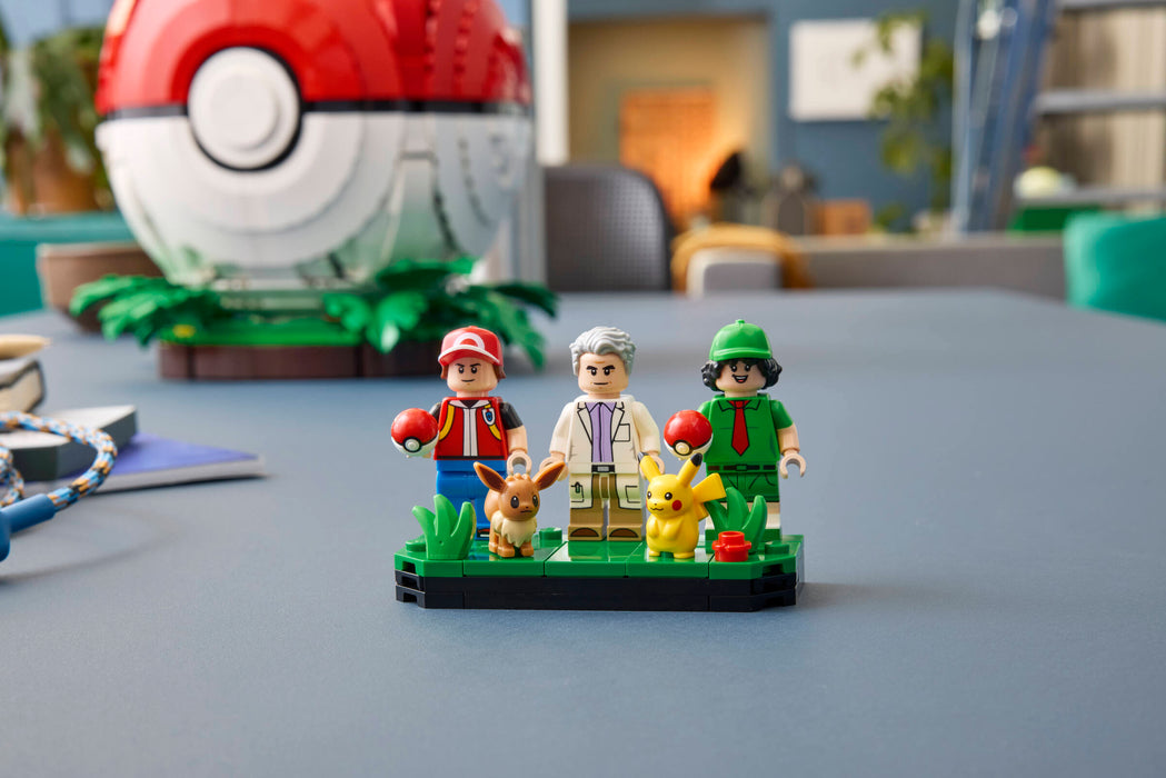 LEGO Pokémon Iconic Trainer Moments Poké Ball 72154 Building Toy