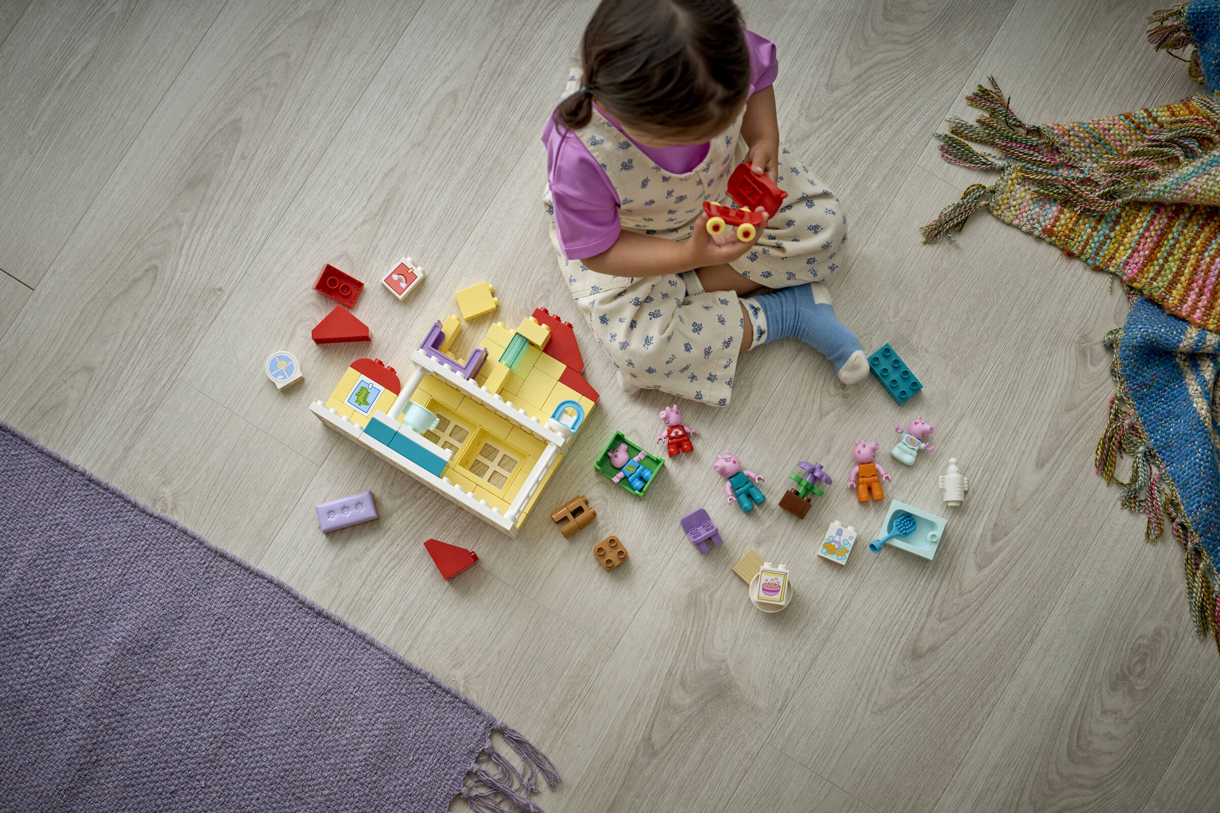 https://www.lego.com/cdn/cs/set/assets/bltcf12b34ca6909788/blt85689746e54b83e6-10467_Lifestyle_build.jpg