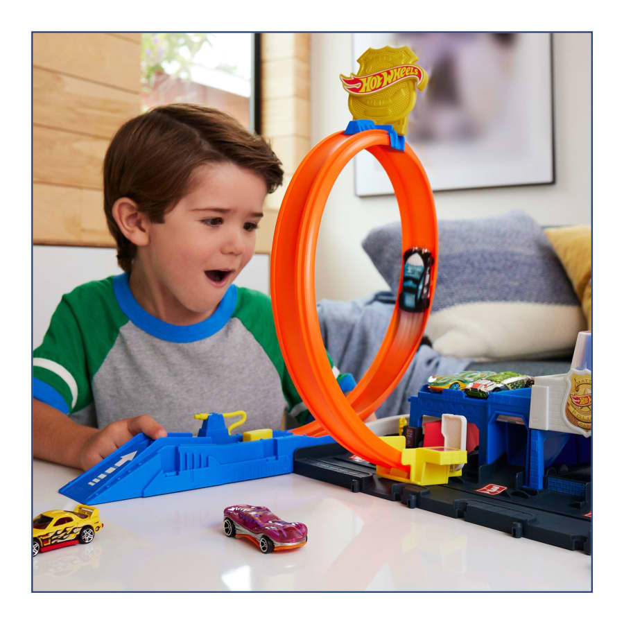 Hot Wheel Super Police Station