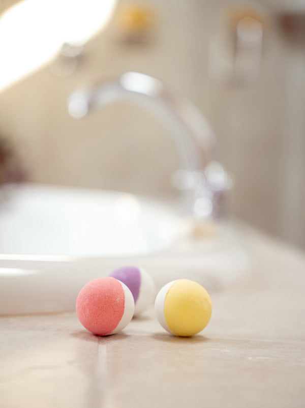Lemon Lavender In a Fizzy Mini Bath Bombs