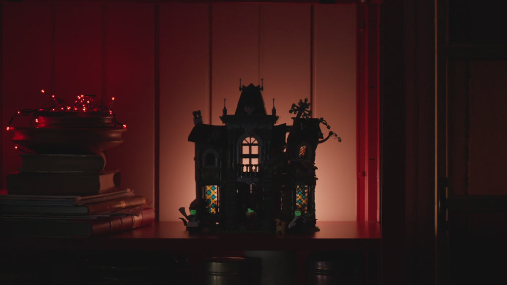 LEGO Icons Mayor Manor 11383 Haunted House Building Set