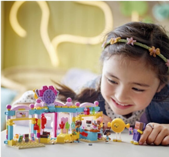 Friends Heartlke City Candy Store